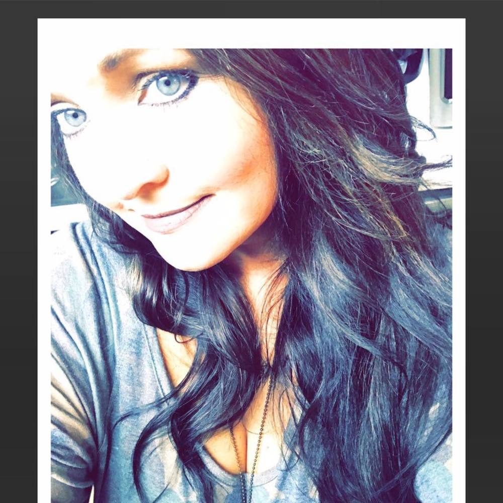 Meet your Posher, Kelli